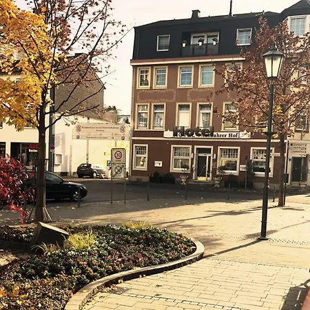 Neuenahrer Hof 3*